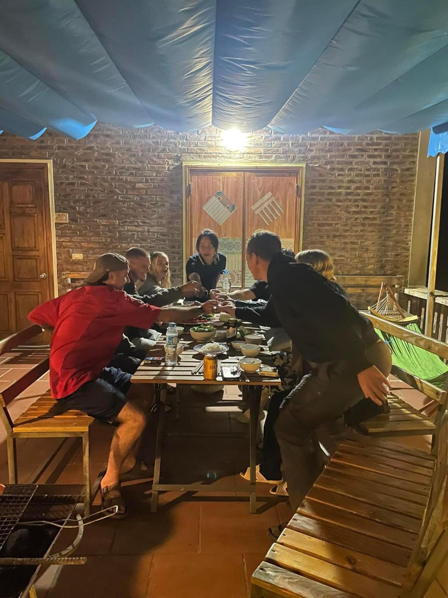 Stone Paradise Homestay Шапа Экстерьер фото